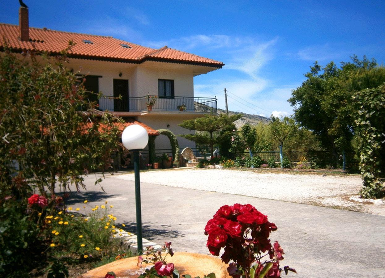Georgia'S Little Village Plataria Luaran gambar